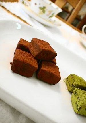 A picture of Simple Not-Too-Sweet Chocolate Truffles.