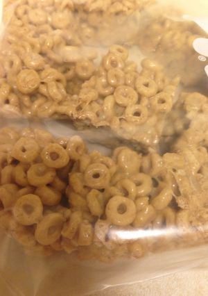 A picture of Cheerio Treats.