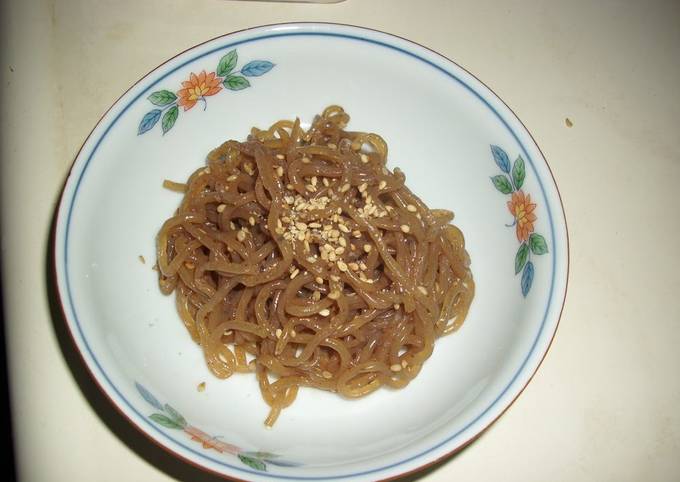 Recipe of Quick Healthy Sesame-flavored Shirataki Noodles