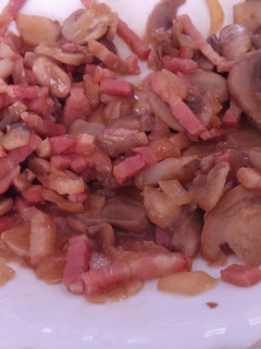 Una foto de Revuelto de champiñones con bacon