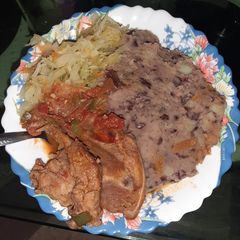 A picture of Cowpeas Mukimo, Steamed cabbage & Pork ribs #Mukimo challenge.