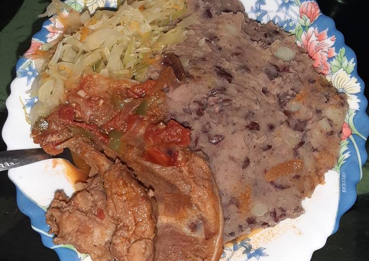Cowpeas Mukimo, Steamed cabbage &amp; Pork ribs #Mukimo challenge