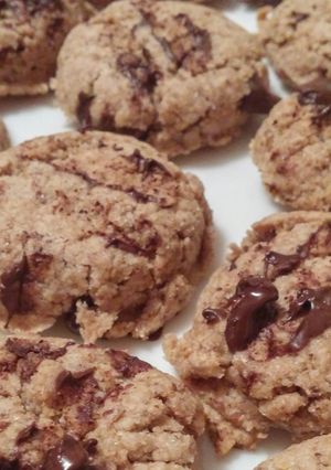 A picture of Vegan Whole Wheat Chocolate Chip Cookies.