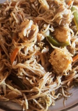 पनीर चाउमिन(paneer chowmein recipe in hindi) रेसिपी मुख्य फोटो
