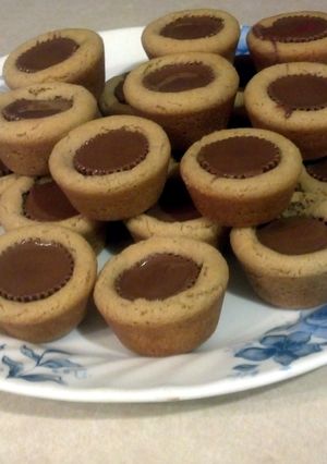A picture of Peanut Butter Cup Cookies.