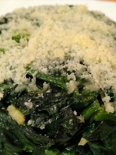 Una foto de Espinacas al ajillo, fácil, rápido, barato y saludable