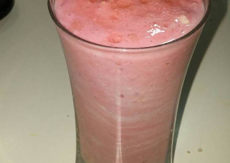 Recipe of Any-night-of-the-week The Perfect Smoothie