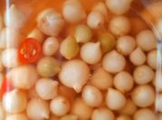 A picture of hành tăm muối