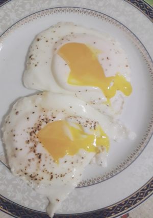 عکسی از دستور تخم مرغ عسلی در ماهیتابه😁