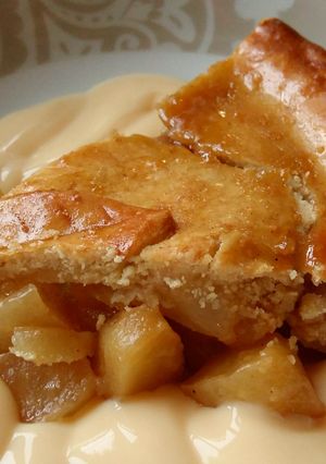 A picture of Vickys Caramel Apple Pie, GF DF EF SF NF.