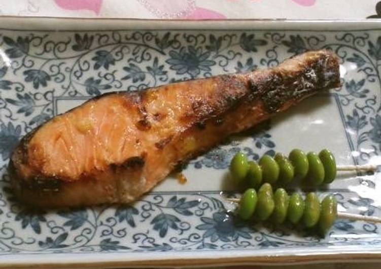 Recipe of Ultimate Simple Grilled Salmon with Shio-Koji