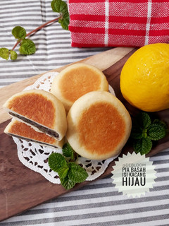 Foto resep 406. Pia Basah Isi Kacang Hijau Praktis #Rabubaru