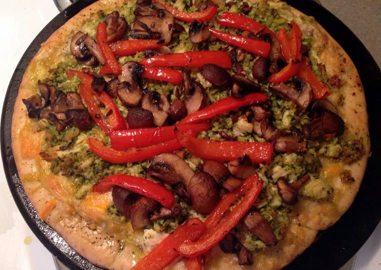 Simple Way to Make Homemade 3 Cheese Pesto Chicken Pizza