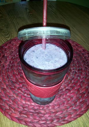 A picture of Banana Blueberry smoothie.