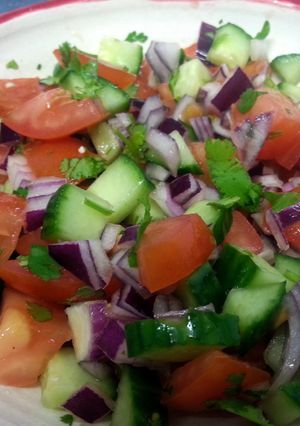 A picture of Simple Summer Salad.