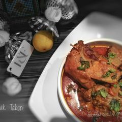 A picture of Aloo Gosht.