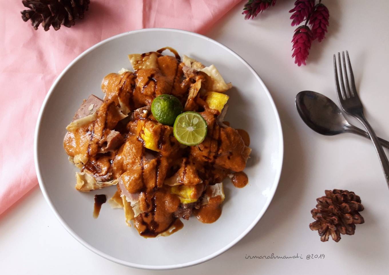 Batagor (Baso Tahu Goreng)