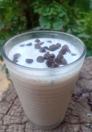 ચોકલેટ મિલ્ક શેક (Chocolate Milk Shake Recipe In Gujarati) રેસીપી મુખ્ય ફોટો