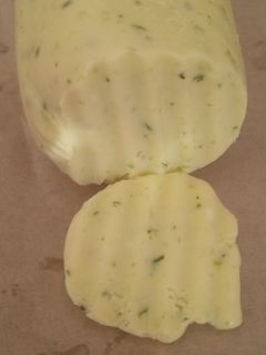 Una foto de Mantequilla de ajo casera