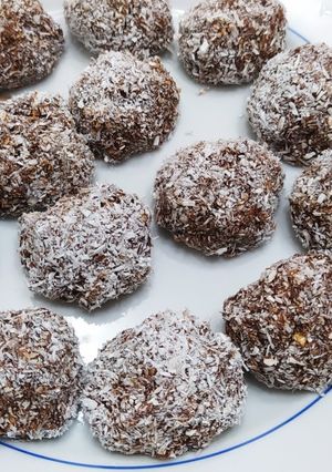 Una foto de Trufas de avena y cacao