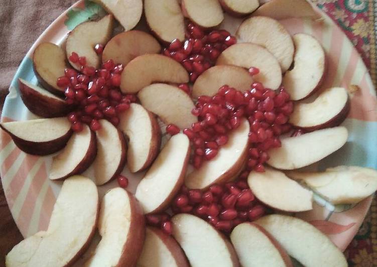 Step-by-Step Guide to Make Speedy Apples and anar ki Salad healthy and tasty