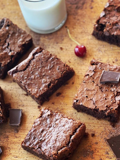 Una foto de Brownies 😍 con doble chocolate