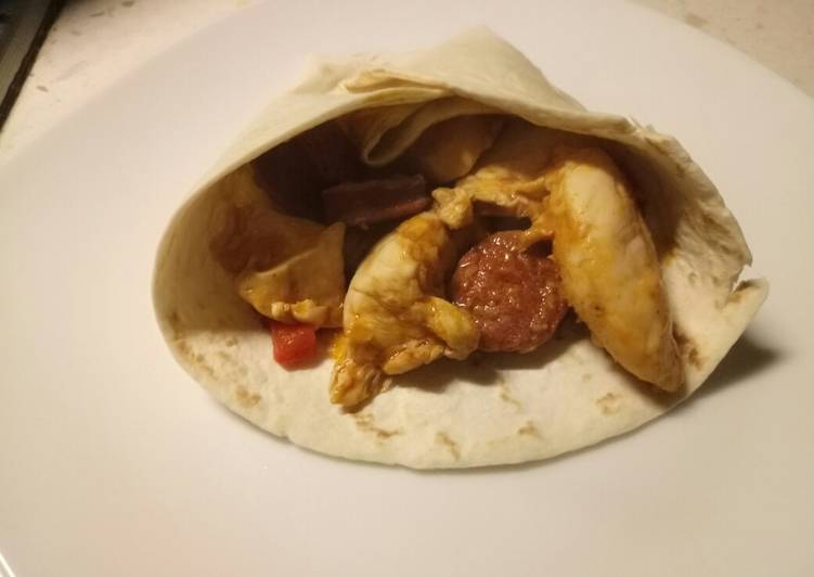 Simple Way to Make Any-night-of-the-week Chorizo and chicken wrap