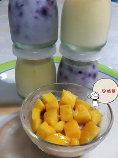 芒果藍莓鮮奶酪~純鮮奶不加鮮奶油版 的食譜成品照片