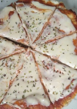 Una foto de Pizza casera 😋
