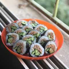 A picture of Tuna Sushi.