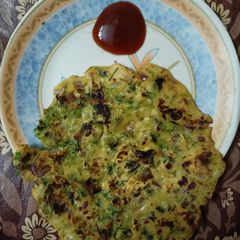 A picture of Besan ka chilla.