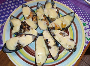 Una foto de Choritos maltones a la parmesana