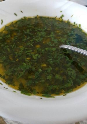 Una foto de Pebre simple (salsa de ají, chimichurri, etc..)