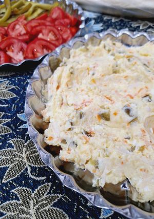عکسی از دستور سالاد الویه🥔🥕🍗🥒🥚🧂