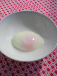 A picture of Boiled Water Poached Egg.