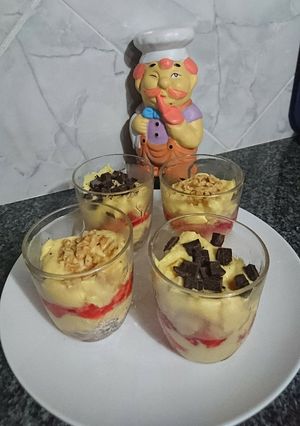 Una foto de Postre individual con crema pastelera 🍧