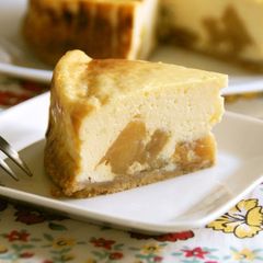 Healthy Caramel Apple Cheesecake A picture of Healthy Caramel Apple Cheesecake.