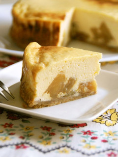 A picture of Healthy Caramel Apple Cheesecake.