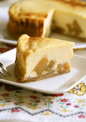 A picture of Healthy Caramel Apple Cheesecake.