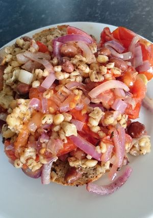 A picture of Griddled tomato, onion and halloumi salad, for 2.