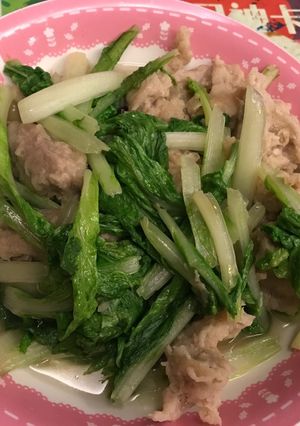 小白菜清炒肉羹 的食譜成品照片