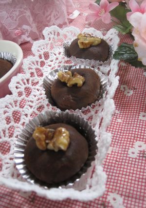 A picture of Creamy Chocolate Mochi Dumplings.