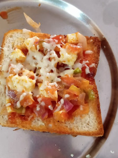 चीज़ सैंडविच (cheese sandwich recipe in Hindi) रेसिपी मुख्य फोटो