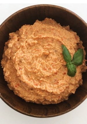 A picture of Sun Dried Tomato Hummus.