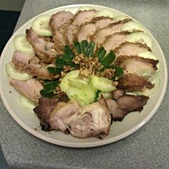 A picture of Turkey legs, many variants!!!.