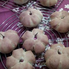 A picture of Bean Paste Buns for Cherry Blossom Viewing.