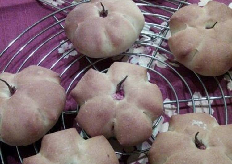 Bean Paste Buns for Cherry Blossom Viewing