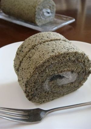 A picture of Rich Black Sesame Roll Cake.