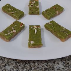 Double Decker Pista Burfee A picture of Double Decker Pista Burfee.