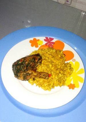 A picture of Ukwa with chicken.